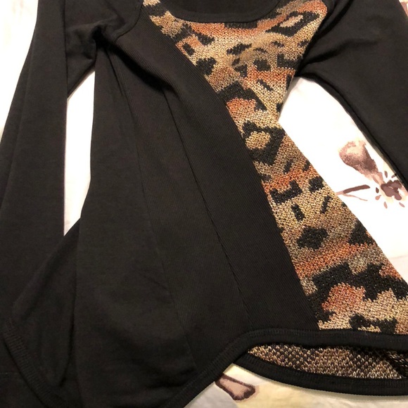 Aztec design sweater made by Mod-o-doc. Sz Medium. - Picture 5 of 5